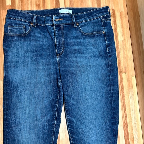 LOFT Women’s Jeans Modern Straight Size 31/12 - Picture 2 of 6
